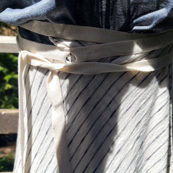 Zara knit white w/black stripes wrap maxi skirt szM fits most due to open wrap - Picture 2 of 4